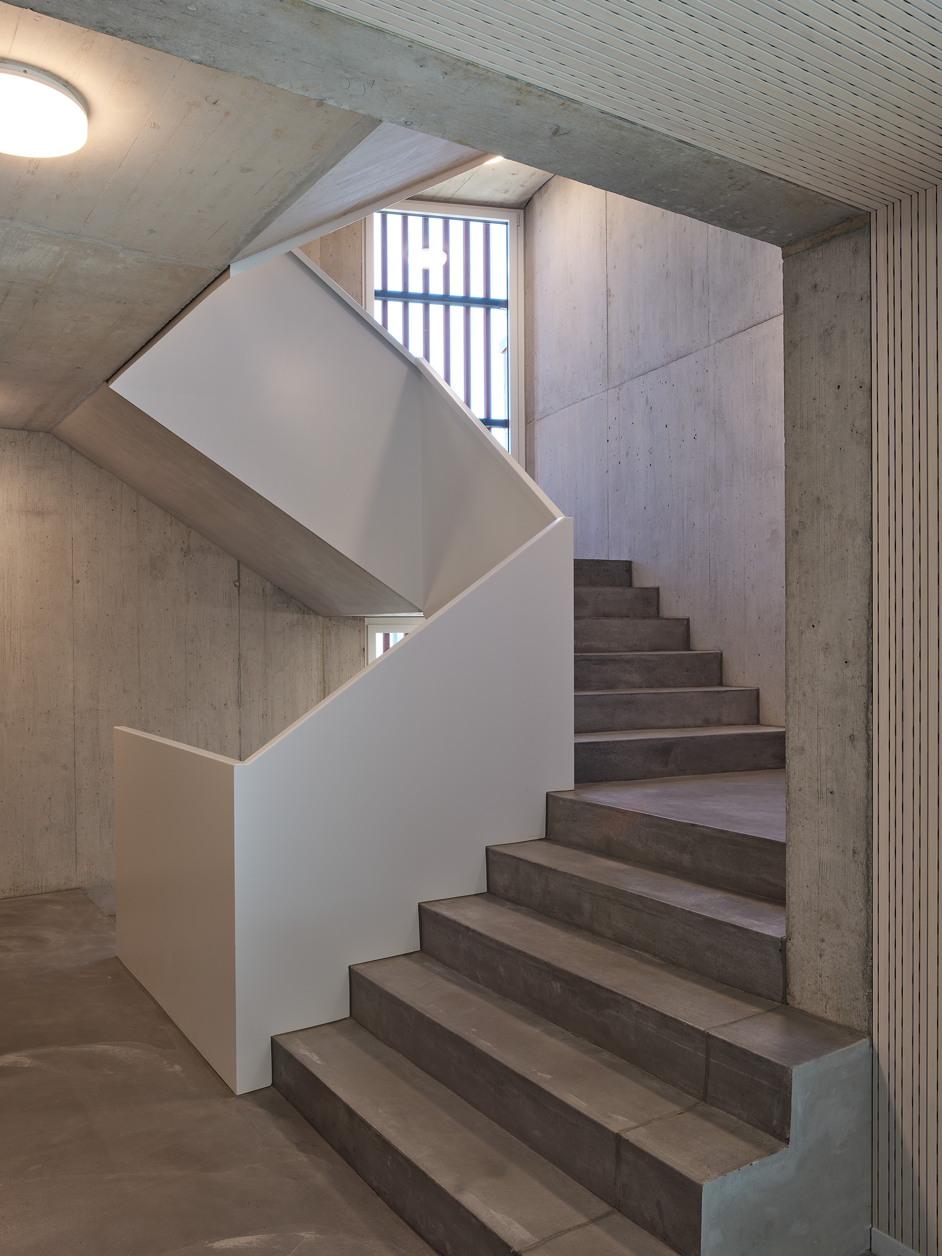 Ahp0066 AIQ4 007881 J2560